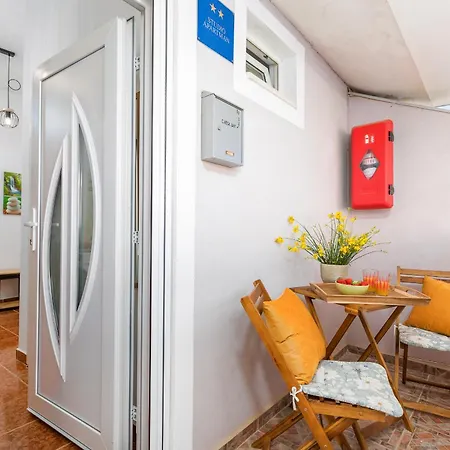 Suzana 2220 Apartment Medulin